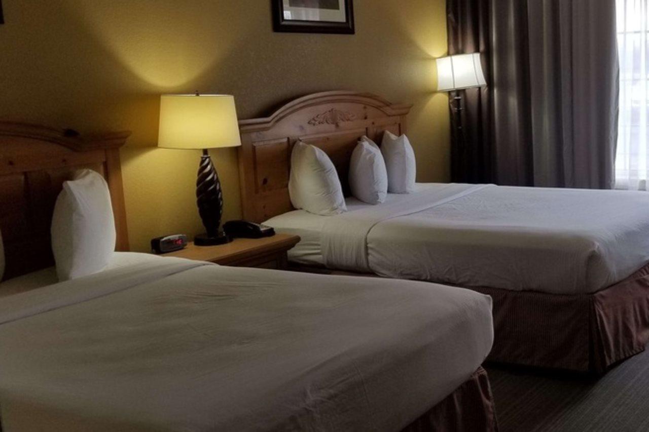 Holiday Inn Express & Suites Chicago - Matteson By Ihg Eksteriør billede