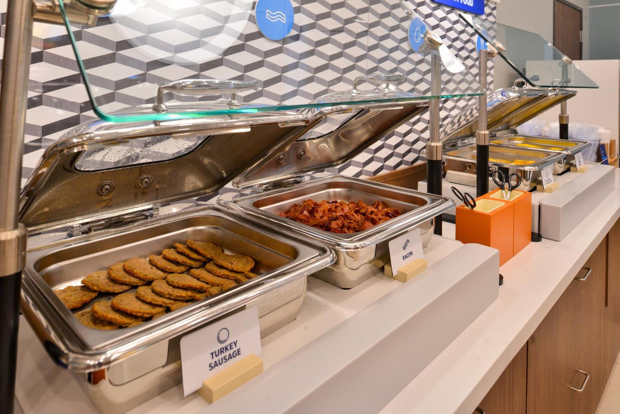 Holiday Inn Express & Suites Chicago - Matteson By Ihg Eksteriør billede